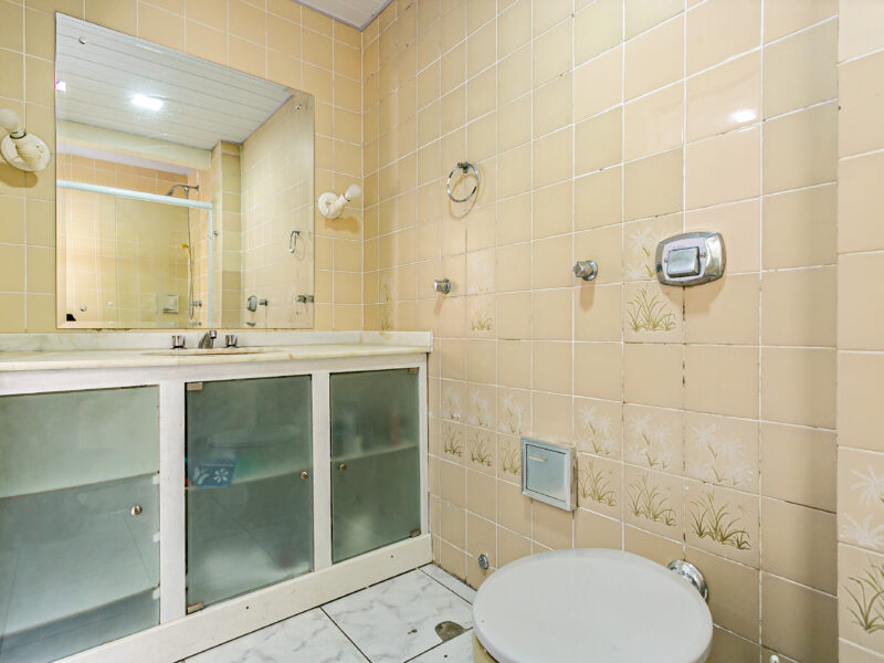 Amplo apto localizado a passos da Beira-mar Norte - SA402