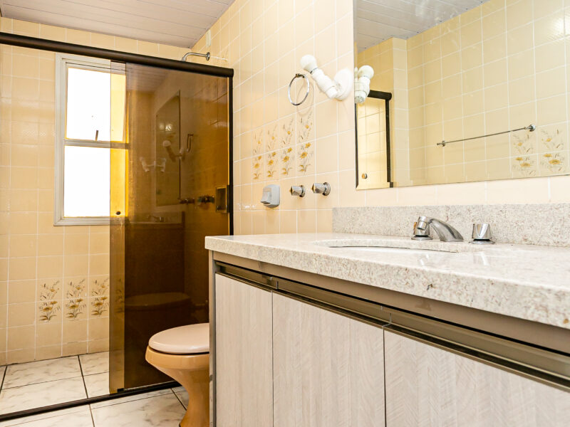 Amplo apto localizado a passos da Beira-mar Norte - SA402