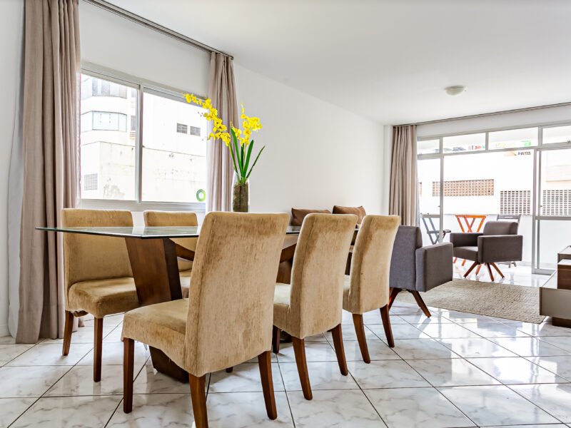 Amplo apto localizado a passos da Beira-mar Norte - SA402