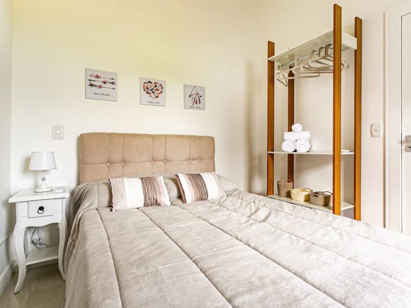 Quarto privativo em bairro nobre na Grande Florianópolis