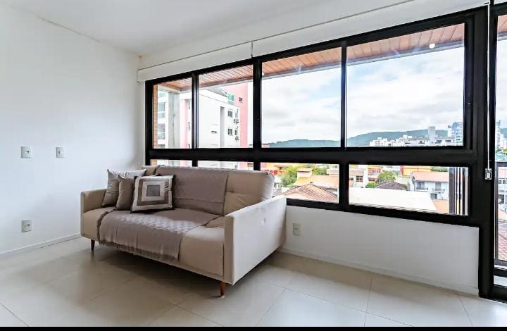 Moderno, funcional e super localizado em Floripa - RP506