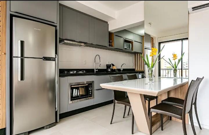 Moderno, funcional e super localizado em Floripa - RP506