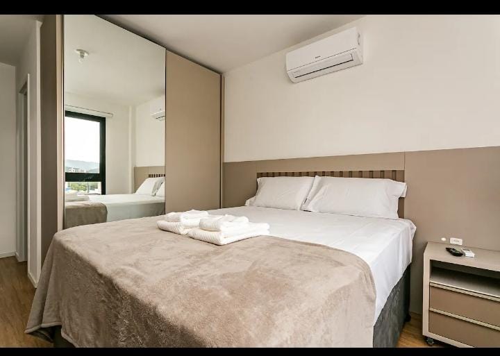 Moderno, funcional e super localizado em Floripa - RP506