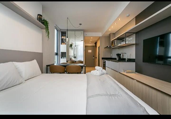 Studio Moderno com ar e academia