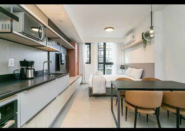 Studio Moderno com ar e academia