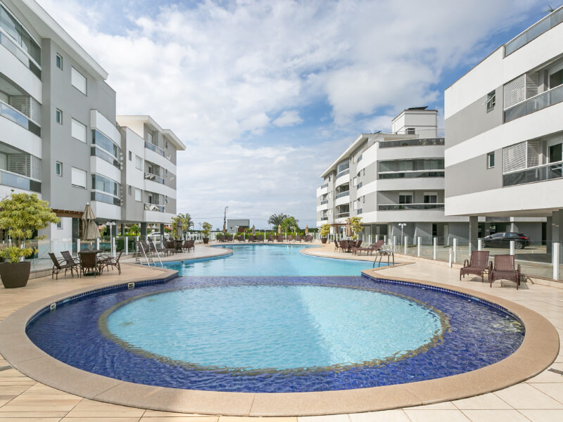 Praia dos Ingleses 100m pé na areia c/ ar/garagem
